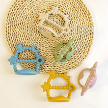 Load image into Gallery viewer, Silicone Teething Mitten – Safe, Soothing &amp; Easy for Babies 👶💖